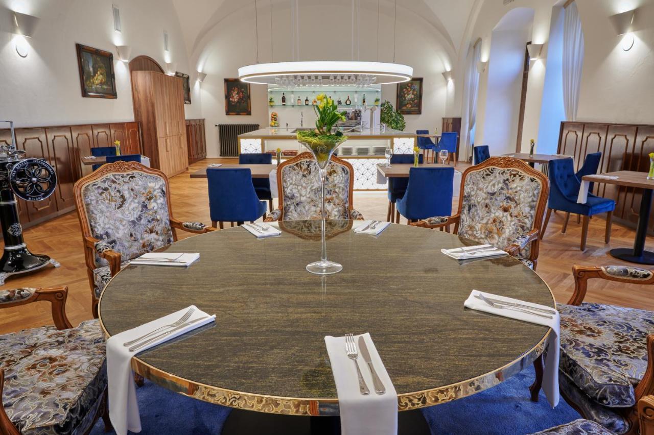 Stekl Hotel Hluboka nad Vltavou